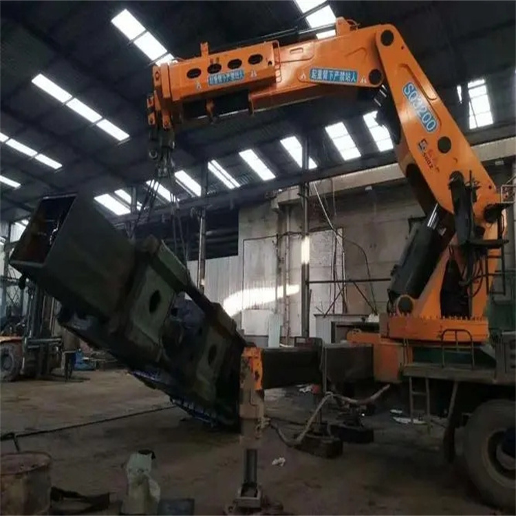 樟树200吨折臂吊出租