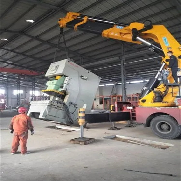 樟树80吨折臂吊车出租附近电话